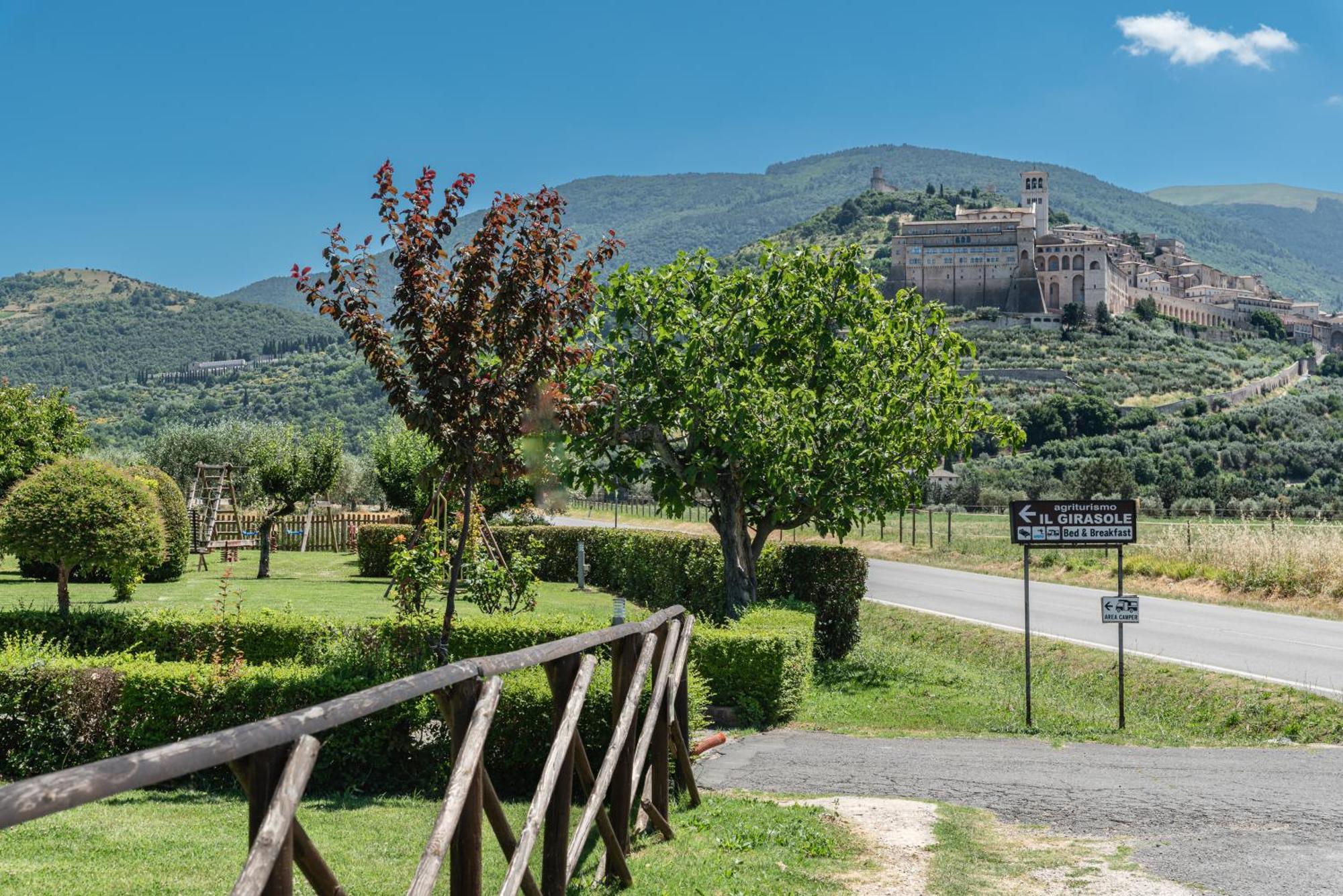 Agriturismo Il Girasole Assisi Luaran gambar