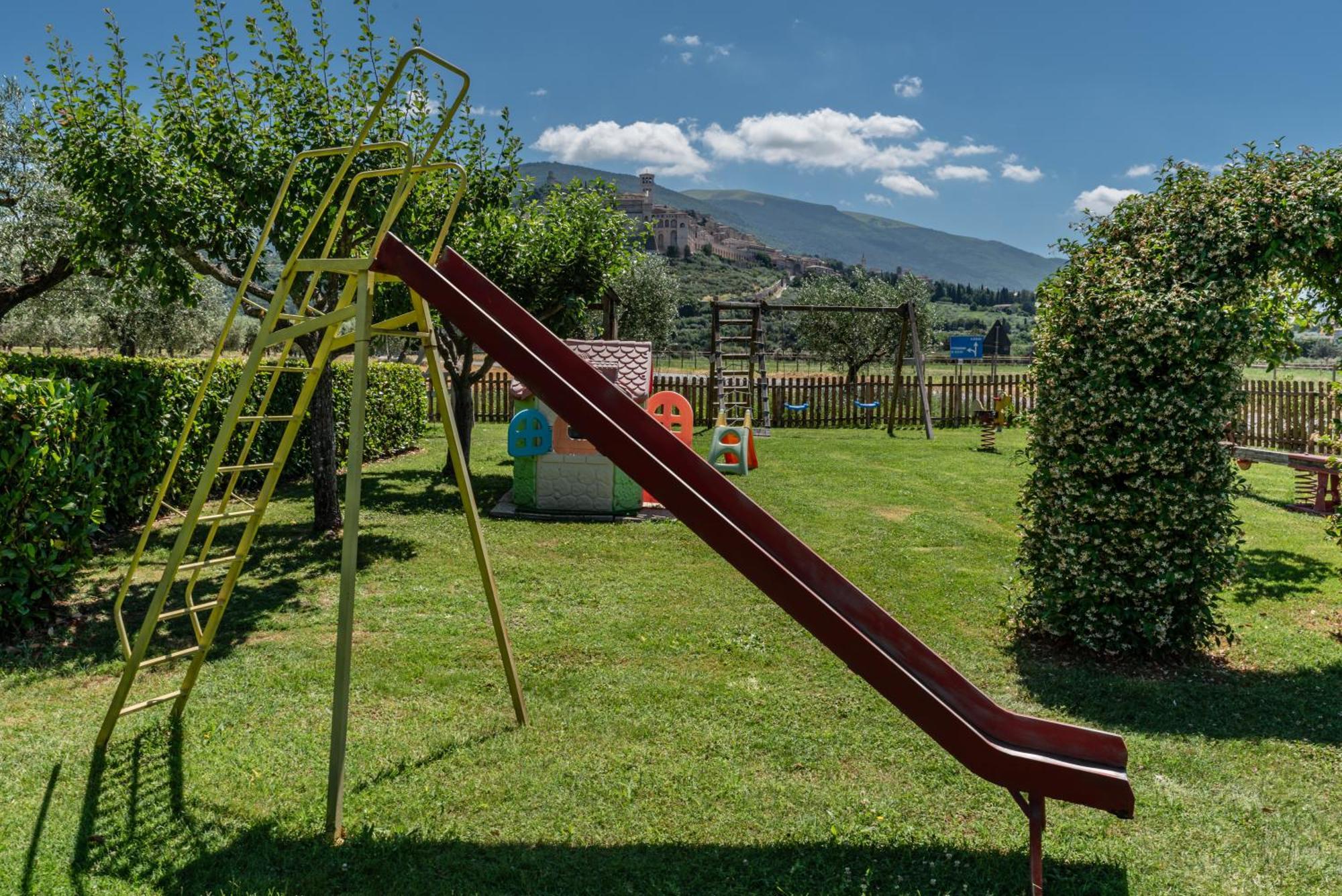 Agriturismo Il Girasole Assisi Luaran gambar