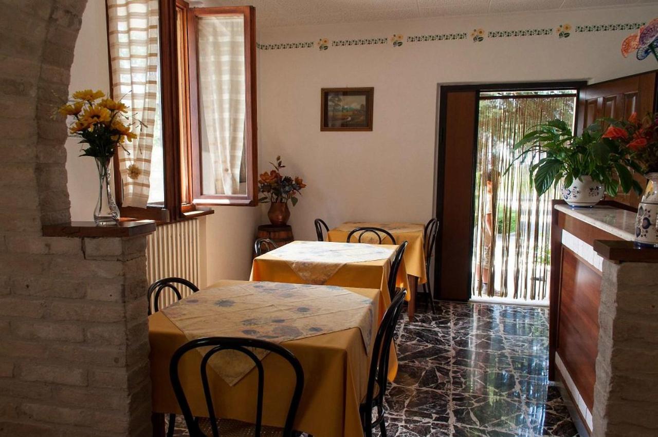 Agriturismo Il Girasole Assisi Luaran gambar