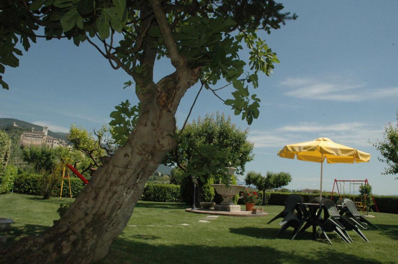 Agriturismo Il Girasole Assisi Luaran gambar
